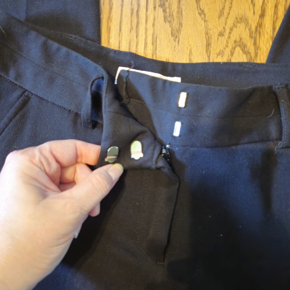 Michael Kors black dress pants. Size 2. Straight leg. - Picture 4 of 10